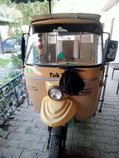 tuk tuk auto rickshaw 