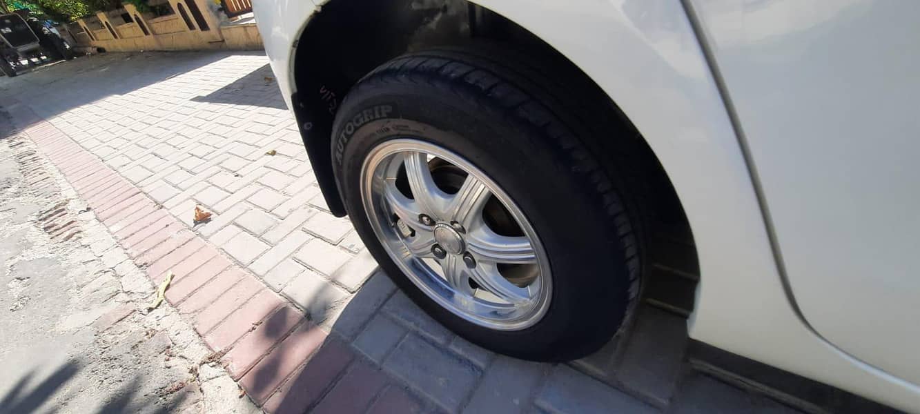 vitz 2008/12 16