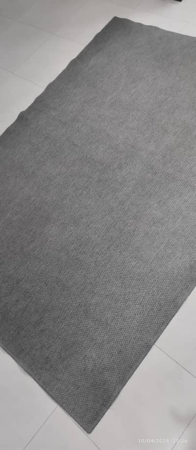 Gray carpet with jazim