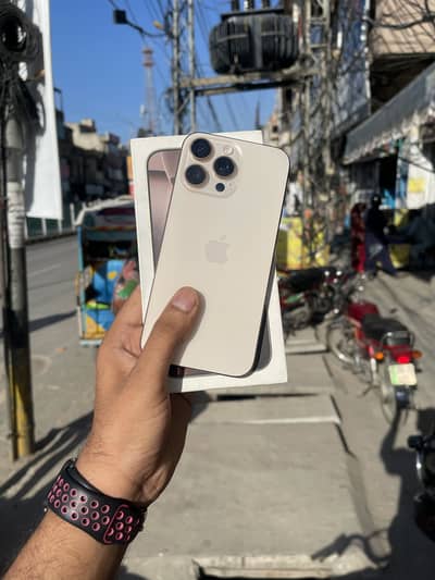 Iphone 16 Pro Max 256Gb Factory Unlock complete box 93% health