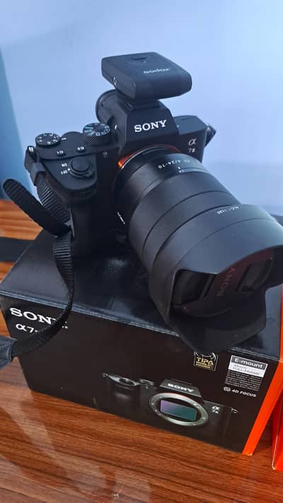 Sony a7 iii with 24-70mm F4 with Accessories studio setup