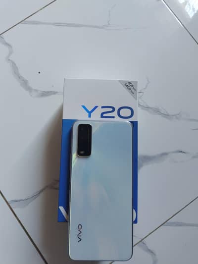 vivo y20  argent sale 4GB/64    10/10 ha all ok with box