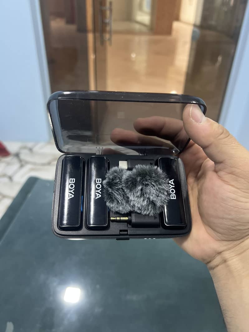 BOYA , Wireless microphone system 1