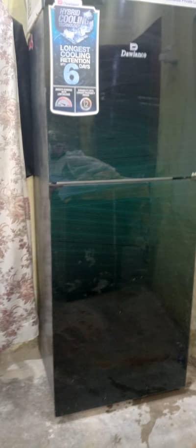 Medium Size Dawlance Fridge