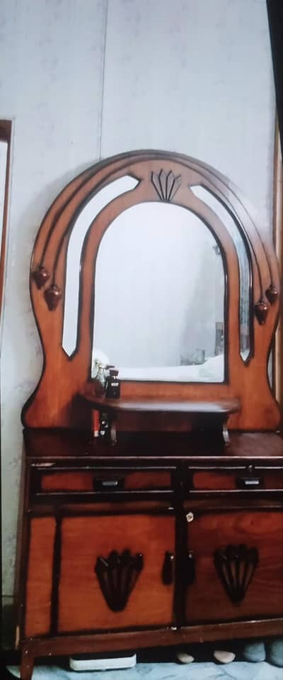used dressing table