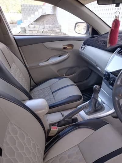 2011 model toyota corolla GLI for sale