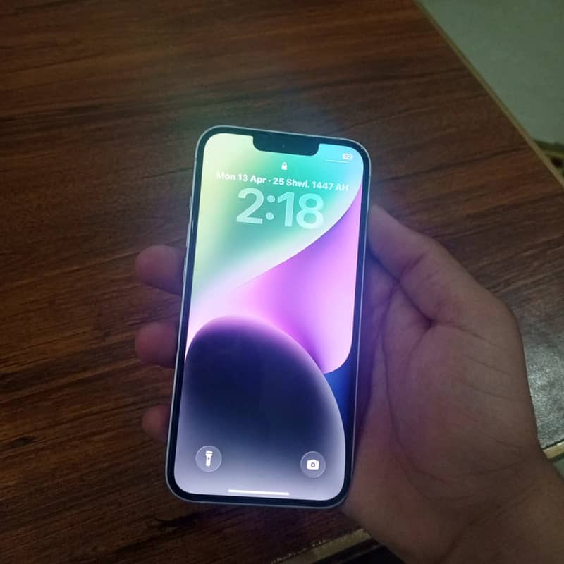 Apple iPhone 14 4
