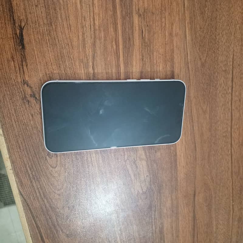 Apple iPhone 14 6