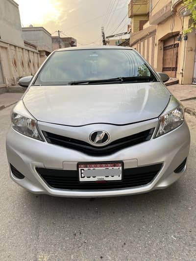 Toyota Vitz 1.0 Auto Model 2014/17