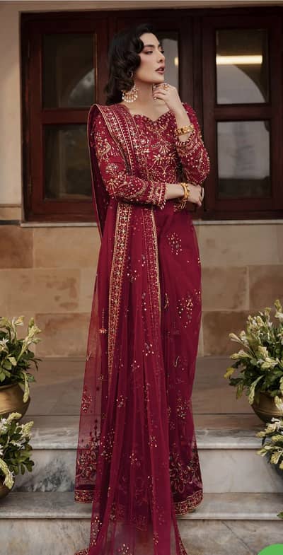 Brand NAQSHI maroon red saree
