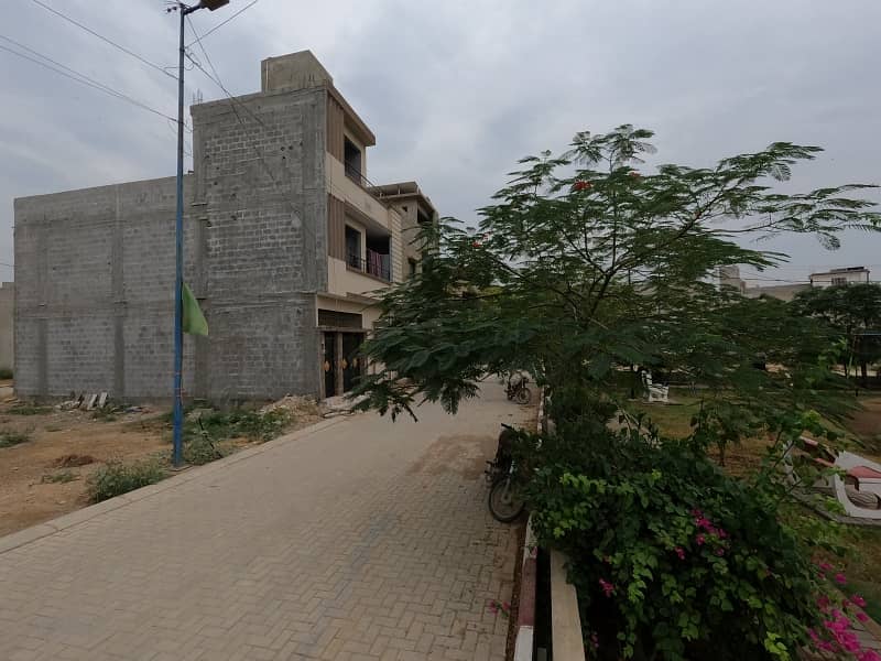 West Upon Plot Old Block 3