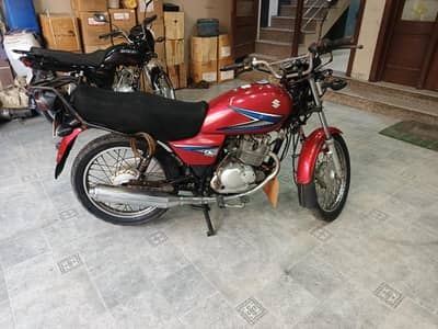 Suzuki GS 150