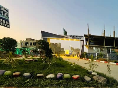 80SQ YARDS CORNER PLOT AVAILABLE IN BEST PRICE.