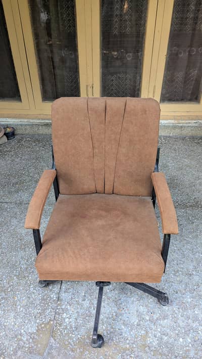 Office Chair (Rocking and Revolving)