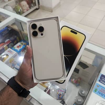 14 pro max 9.7/10 condition 94 health factory unlock