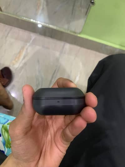 zero gravity 10by10 with box and charging cable