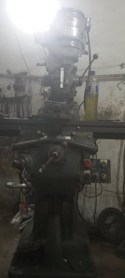 vertical milling machine  0308 40 34580