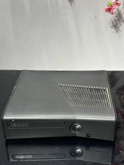 Xbox 360 with 2 controllers