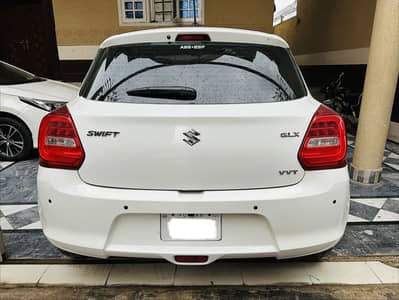 Suzuki Swift GLX VVT 2025