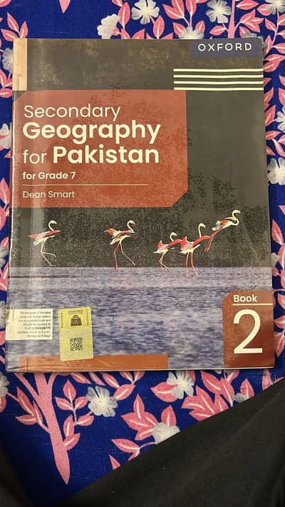 3 O LEVELS BOOKS CONDITION ALMOST NEW  AND THREE OXFORD 7 grades books