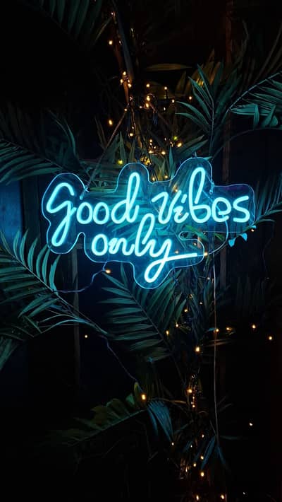 3D NEON LIGHTNING/SIGHN BOARDS/LED STRIP LIGHTNING