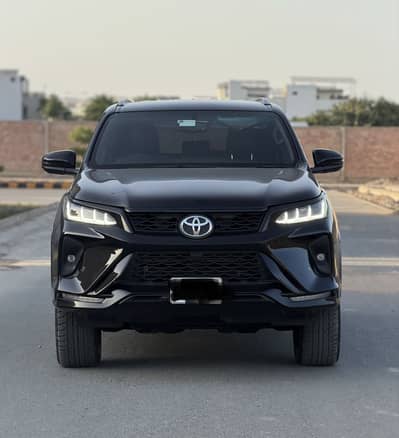 Toyota Fortuner Legender 2023