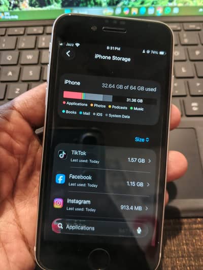 Iphone SE 2nd Gen 64 GB PTA Approved 92 Battery Health