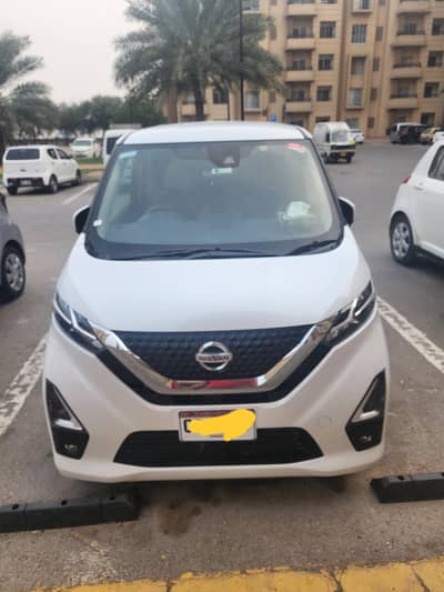 Nissan Dayz highway star full option