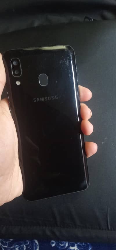 SAMSUNG A20