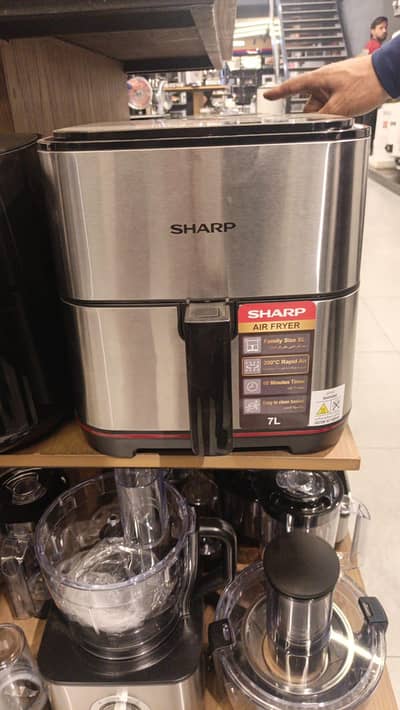 Sharp 7 litre Air fryer 100 percent new of Japan made