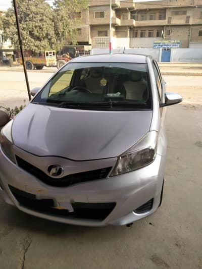 Toyota Vitz 2013