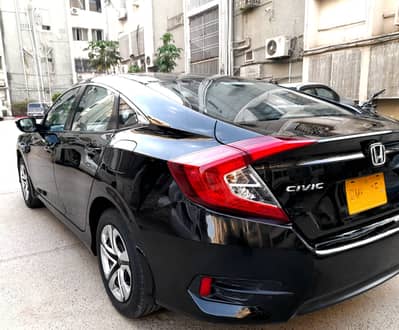 Civic x 2018 basic variant low milage new meter