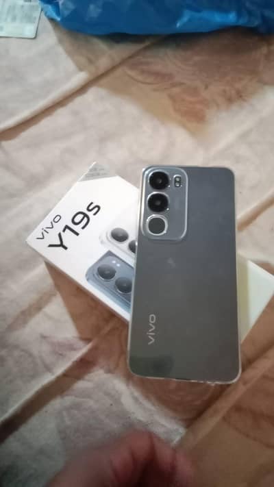 Vivo y19s for sale 10by10 condition