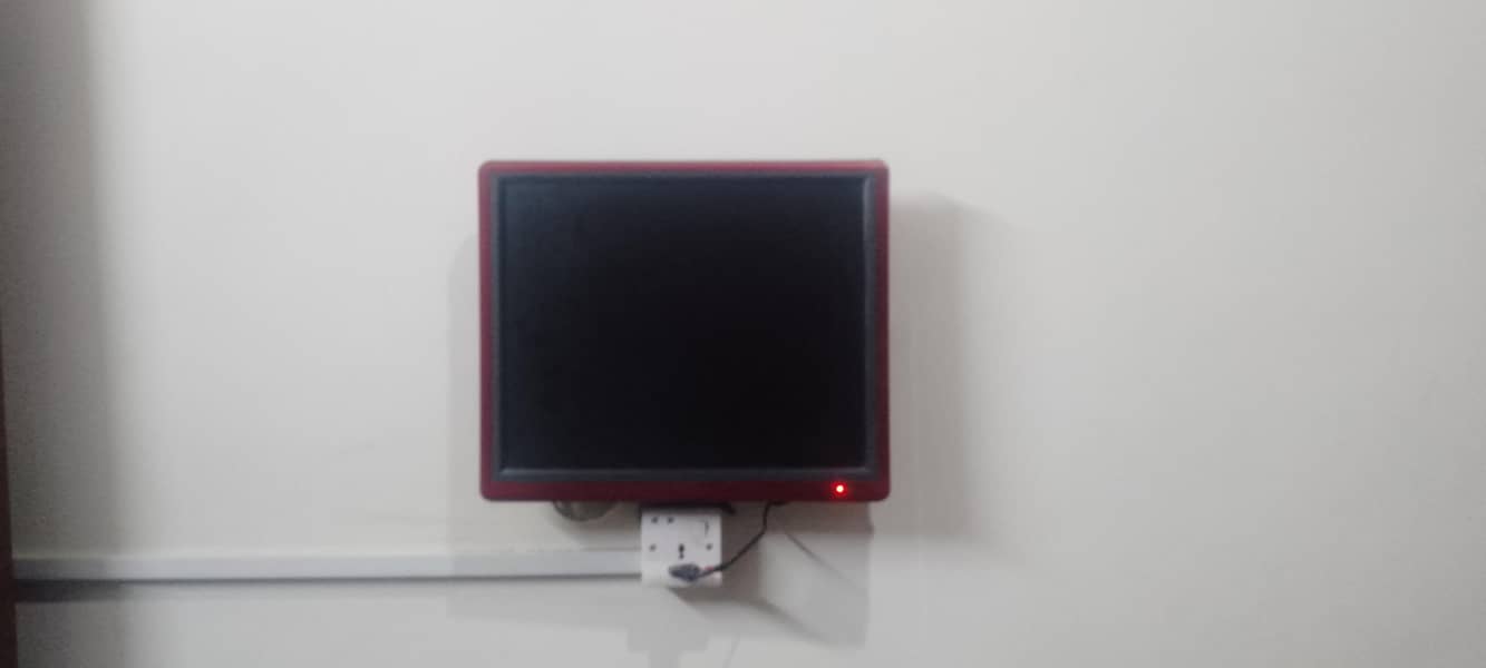 LCD TV 2