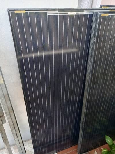 4 Canadian Solar Panel for sale with Free Stand