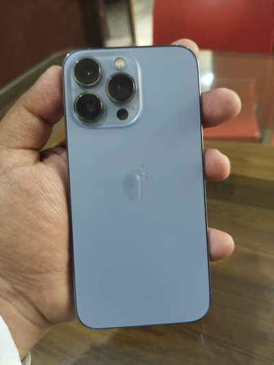 iphone 13 pro 128 gb (jv) 4 month sim time complete condition 9.5/10