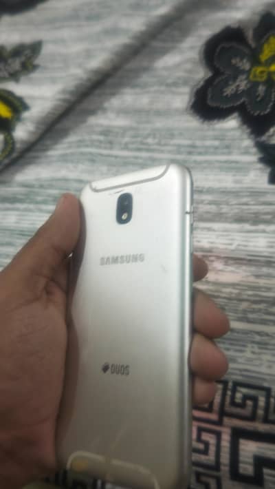 Samsung j5 pro finger ok  3 gb 16gb