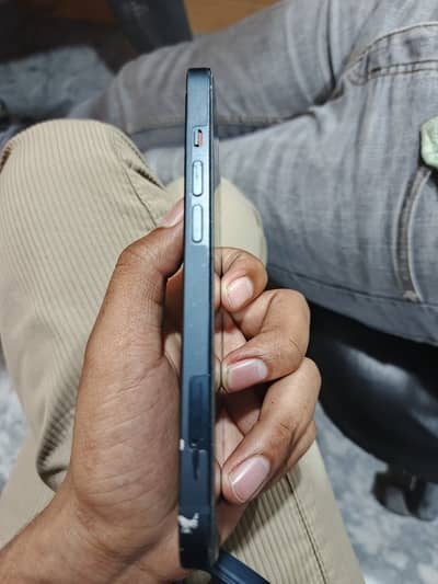 iPhone 13 condition thori ruff h