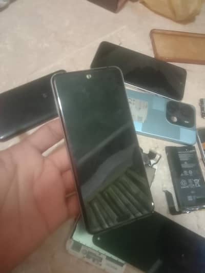 mobile parts ha mere pas jis ko jo chiye bta do mil jayga panel wagera