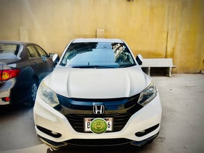 Honda Vezel Z Package (Top of the Line)