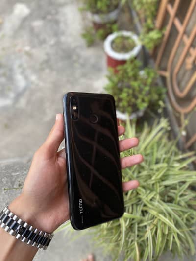 Tecno spark 4 lite 2/32gb