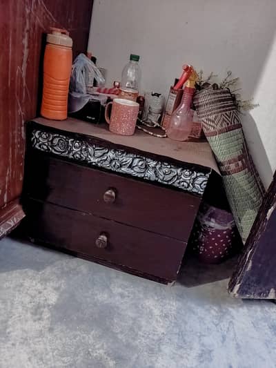 Bed single side table