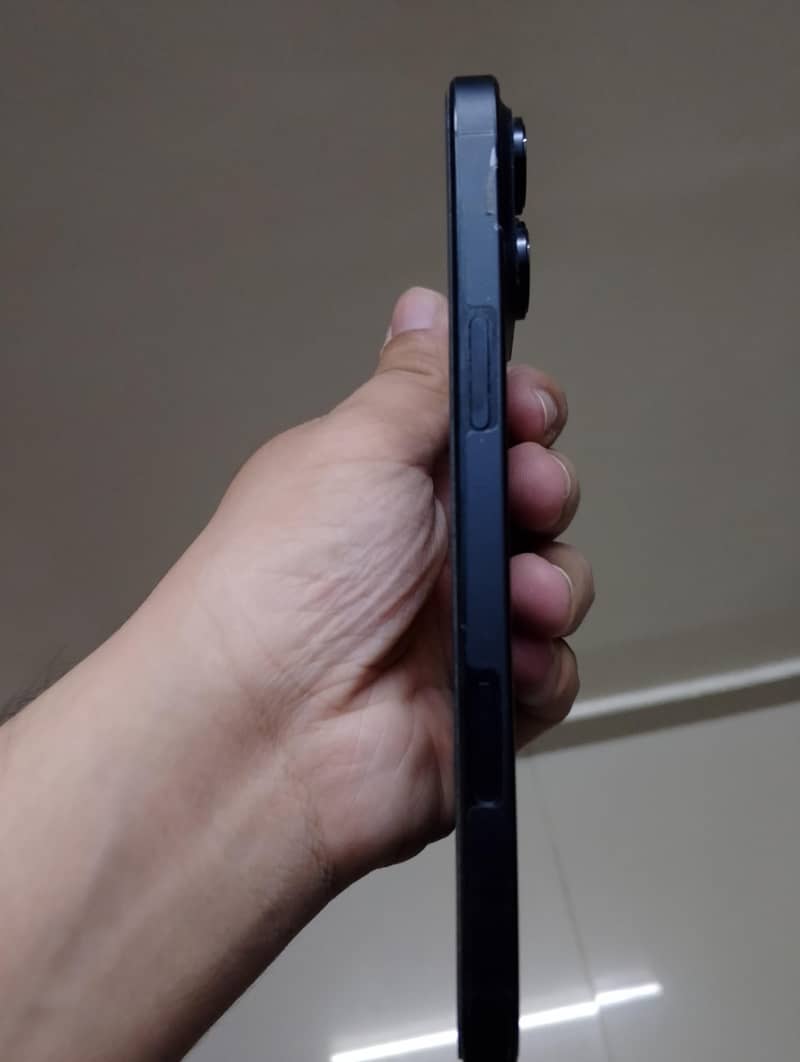 iphone 16 pro max 1