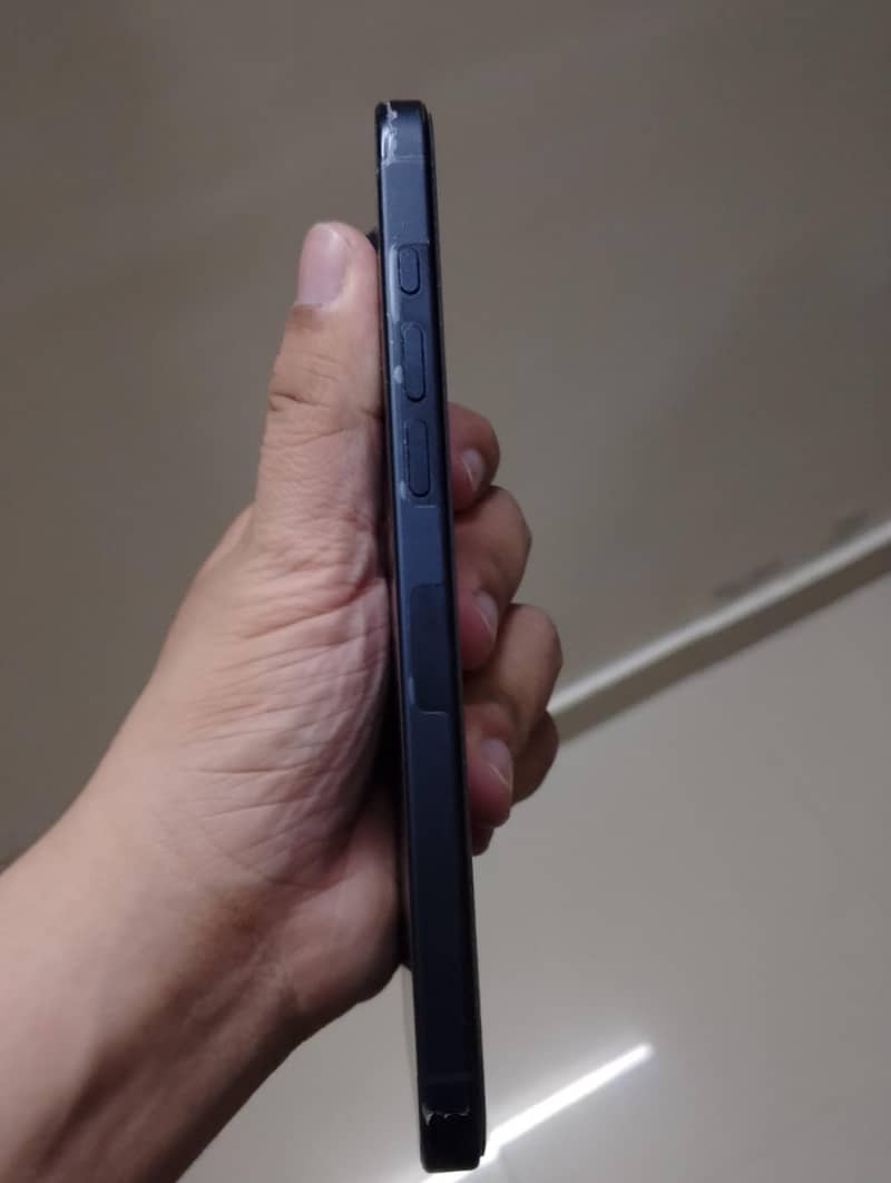 iphone 16 pro max 2