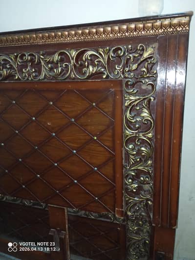 Used bed hai But Buhut Acha hai