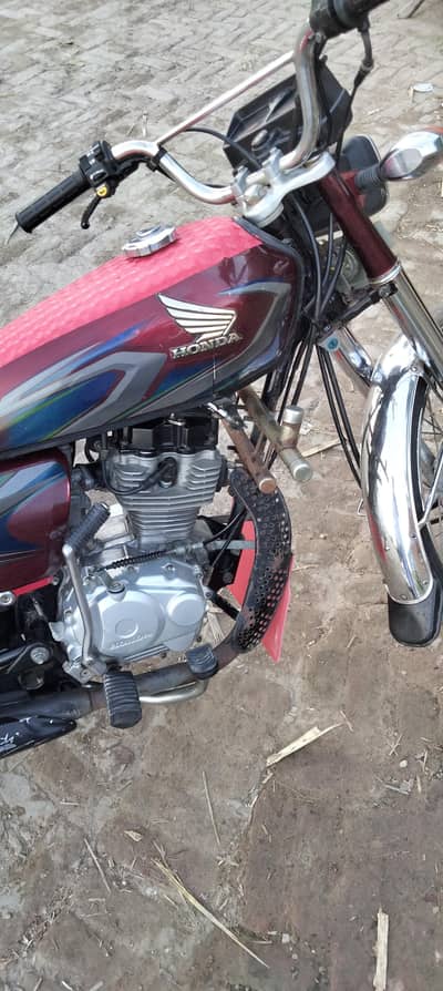 Honda 125 good condition 22 model