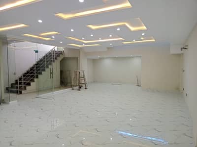 5 Marla Basement Hall For Rent In Iqbal Block