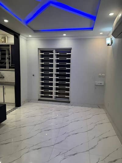 One Bed Non Furnished Apartment For Rent In Bahria Town Lahore Sector E