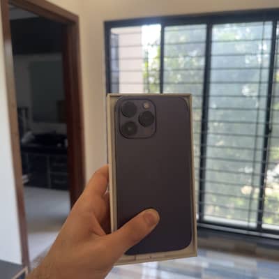 Iphone 14pro max with box