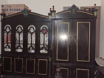 Kapron wali almari or bartano wali almari or derising